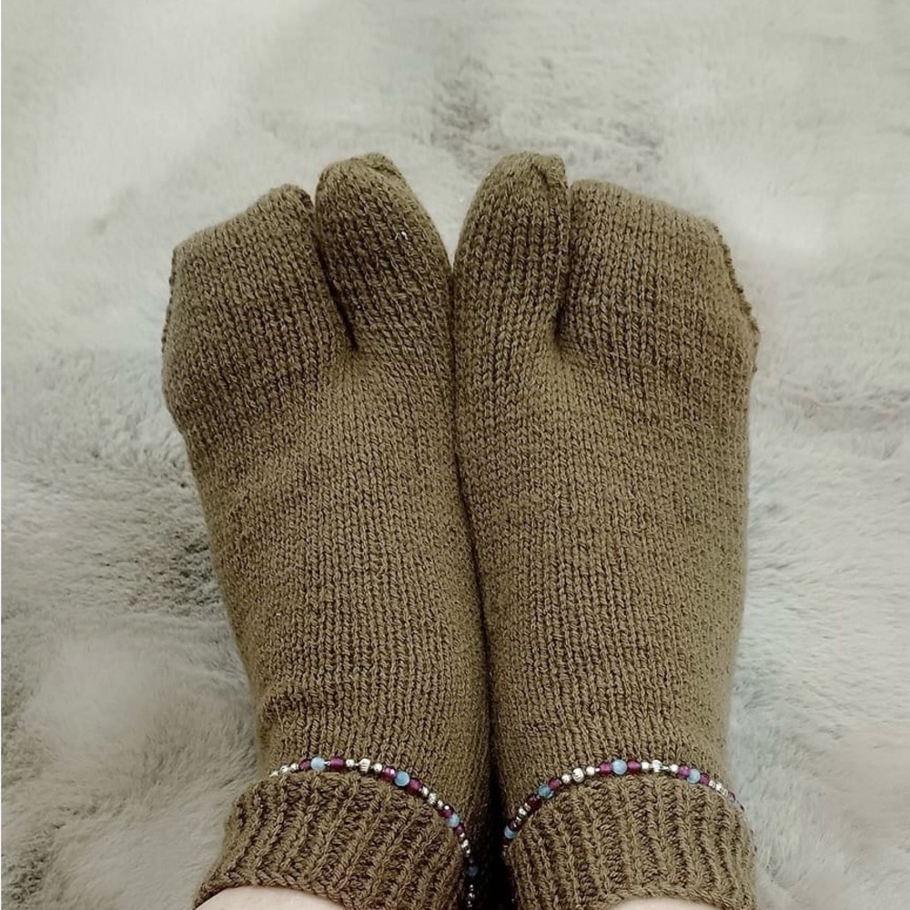 Cozy Brown Split-Toe Socks